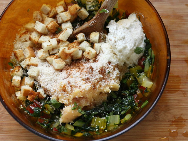 Step Gallo Farcito con Bietole e Parmigiano | 2