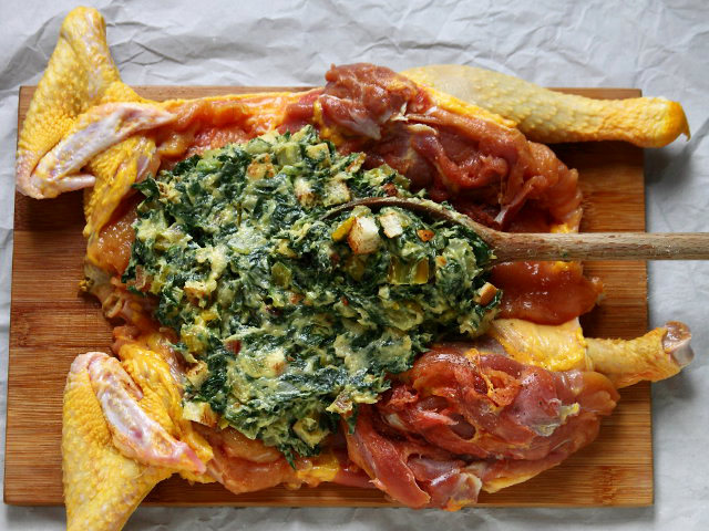 Step Gallo Farcito con Bietole e Parmigiano | 3