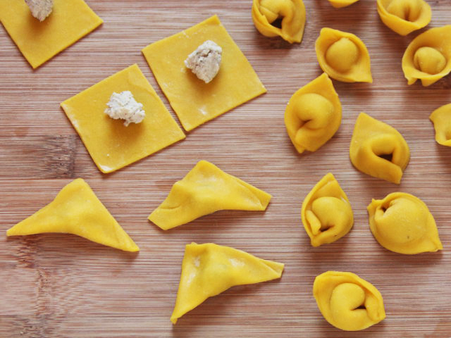 Step Tortellini in Brodo di Gallina | 4