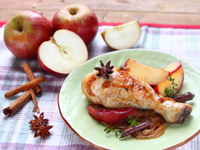 Fusi di Pollo Speziati e Mele Annurche