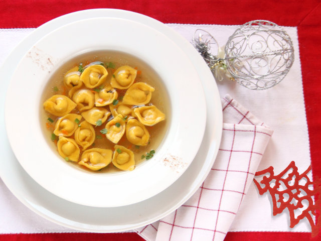 Tortellini in Brodo di Gallina